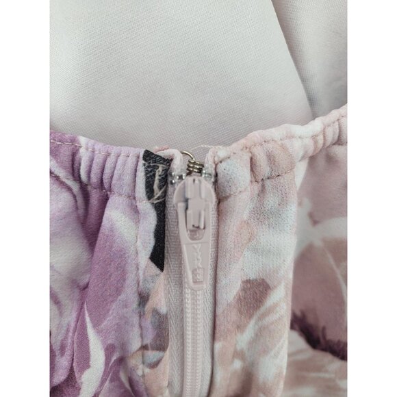 Floral Fleur Love Skater Romper Lace Back Mauve Small NWT - Picture 10 of 11